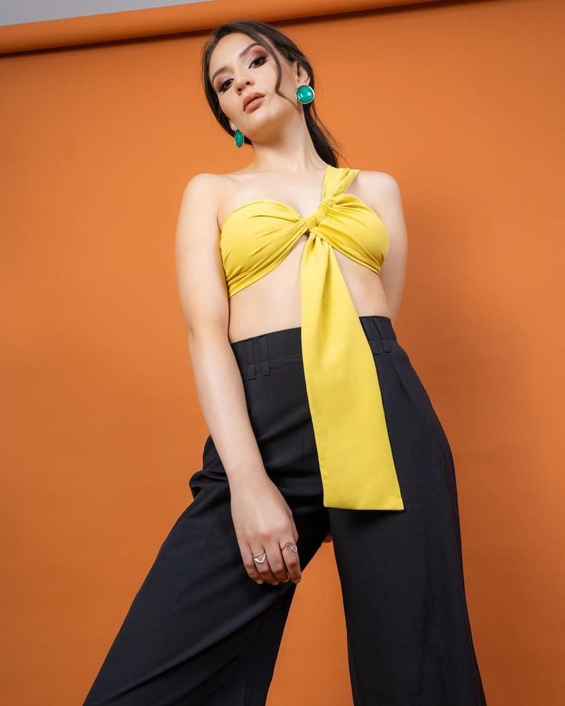 Yellow Asymmetric Top